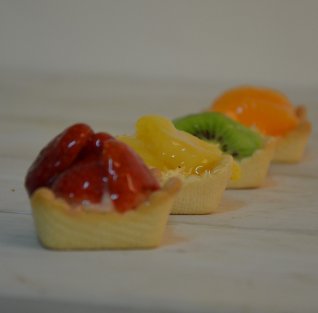 MINITARTE CU FRUCTE MINITARTE CU FRUCTE
